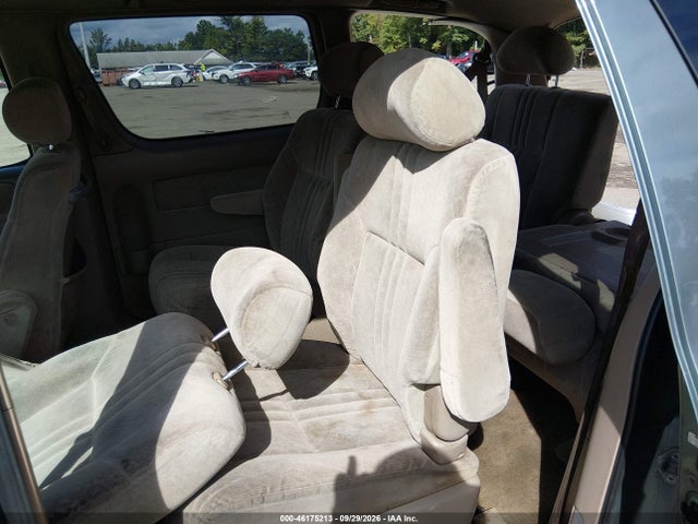 Продажа на аукционе авто 2000 Toyota Sienna Le/xle, vin: 4T3ZF13C7YU213309, номер лота: 46175213