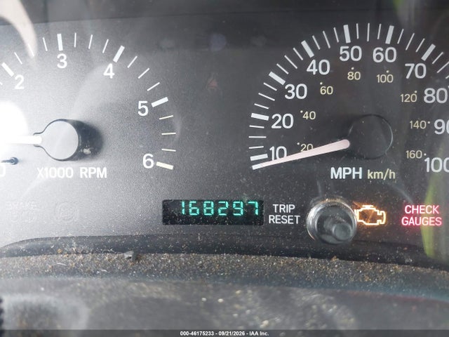 Продажа на аукционе авто 2000 Jeep Cherokee Sport, vin: 1J4FF48S8YL241833, номер лота: 46175233