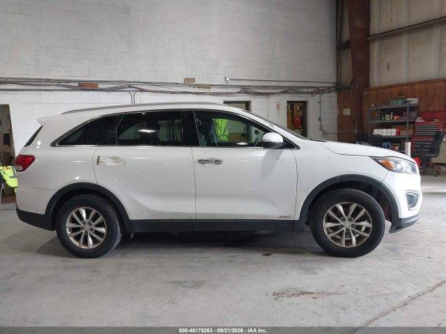 2016 Kia Sorento 2.4l Lx მანქანა იყიდება აუქციონზე, vin: 5XYPGDA34GG045165, აუქციონის ნომერი: 46175263