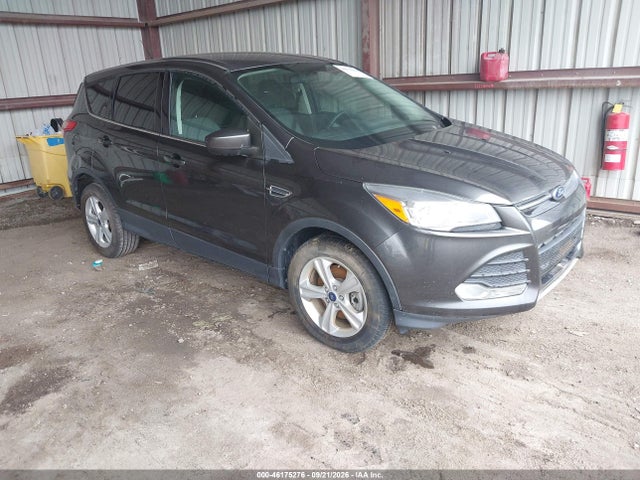 46175276 :رقم المزاد ، 1FMCU9GX2FUB62461 vin ، 2015 Ford Escape Se مزاد بيع
