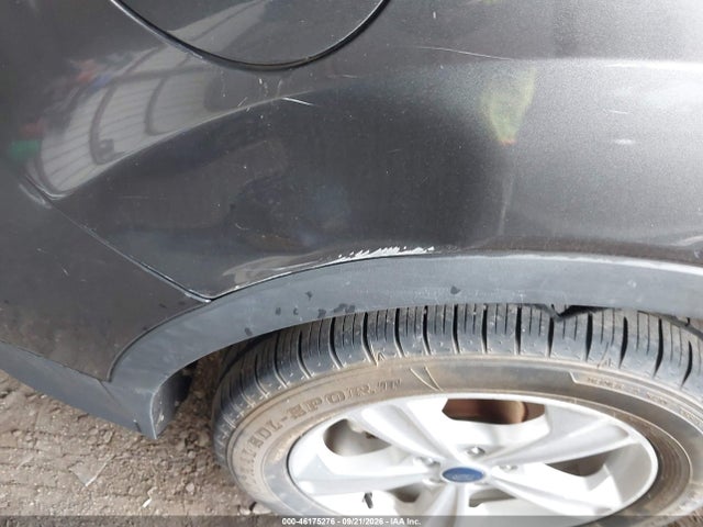 46175276 :رقم المزاد ، 1FMCU9GX2FUB62461 vin ، 2015 Ford Escape Se مزاد بيع