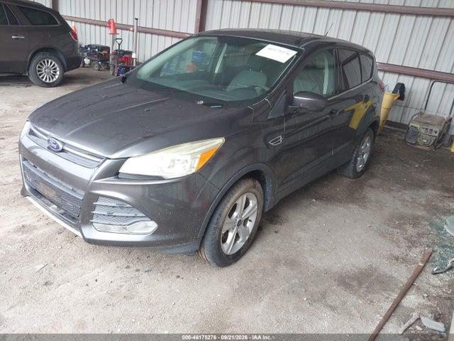 46175276 :رقم المزاد ، 1FMCU9GX2FUB62461 vin ، 2015 Ford Escape Se مزاد بيع