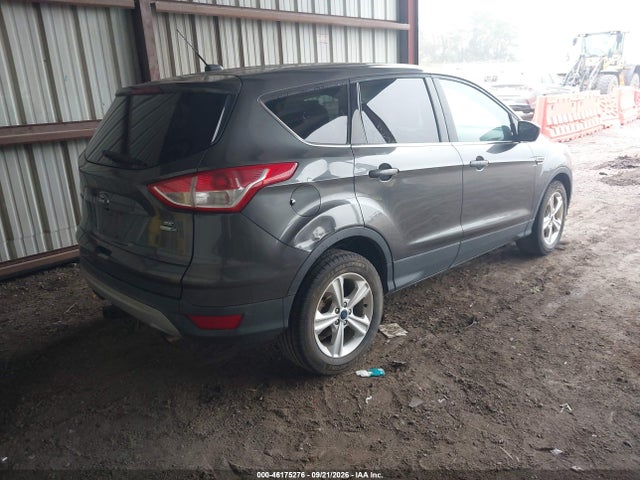 46175276 :رقم المزاد ، 1FMCU9GX2FUB62461 vin ، 2015 Ford Escape Se مزاد بيع