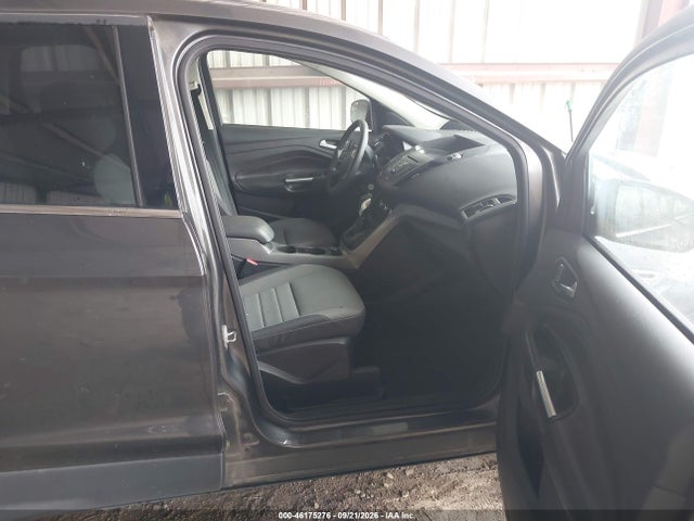 46175276 :رقم المزاد ، 1FMCU9GX2FUB62461 vin ، 2015 Ford Escape Se مزاد بيع