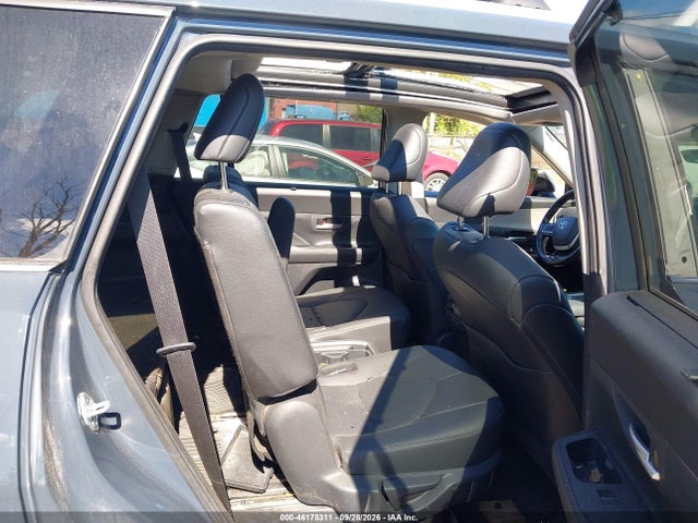 Продаж на аукціоні авто 2024 Toyota Grand Highlander Platinum, vin: 5TDAAAB56RS045440, номер лоту: 46175311