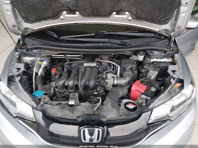 46175394 :رقم المزاد ، 3HGGK5G7XHM706489 vin ، 2017 Honda Fit Ex مزاد بيع