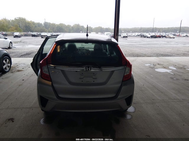 46175394 :رقم المزاد ، 3HGGK5G7XHM706489 vin ، 2017 Honda Fit Ex مزاد بيع