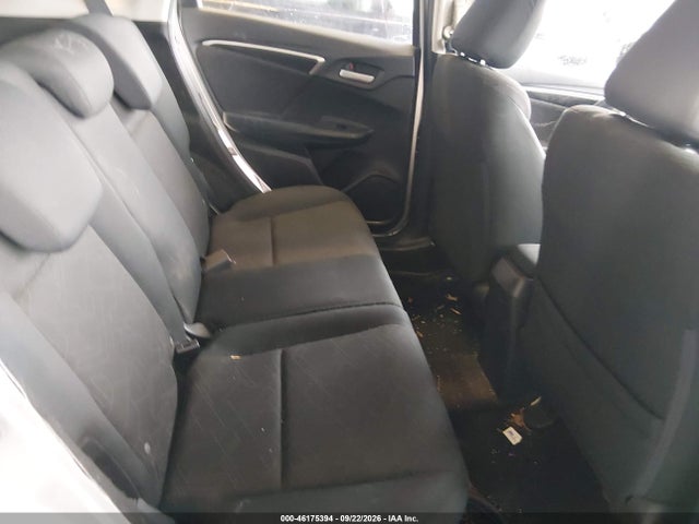 46175394 :رقم المزاد ، 3HGGK5G7XHM706489 vin ، 2017 Honda Fit Ex مزاد بيع