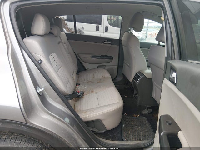 Продаж на аукціоні авто 2018 Kia Sportage Lx, vin: KNDPMCAC0J7353019, номер лоту: 46175469