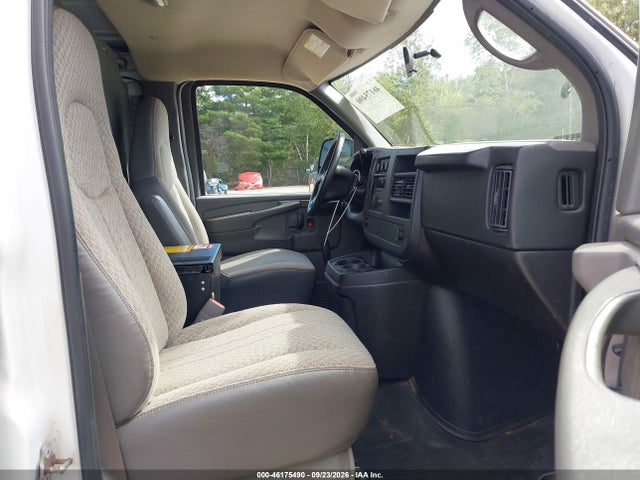 46175490 :رقم المزاد ، 1GCGG25C691118540 vin ، 2009 Chevrolet Express 2500 Work Van مزاد بيع