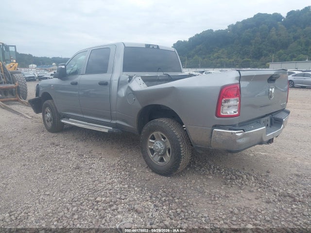 46175503 :رقم المزاد ، 3C6UR5CL7PG538699 vin ، 2023 Ram 2500 Tradesman  4x4 6'4 Box مزاد بيع