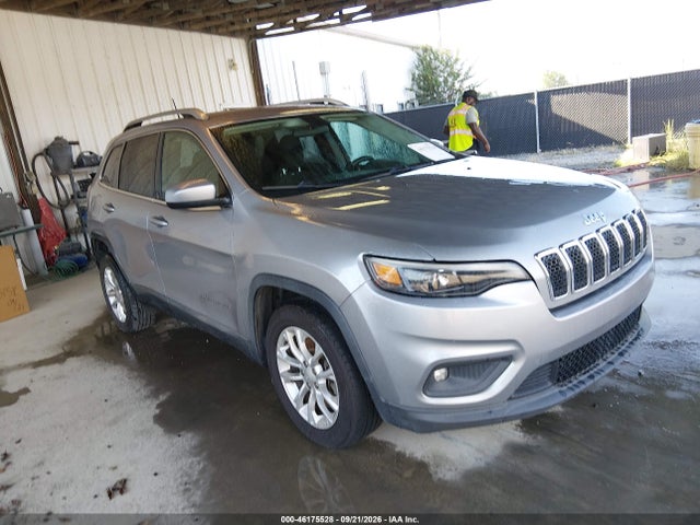 2019 Jeep Cherokee Latitude Fwd მანქანა იყიდება აუქციონზე, vin: 1C4PJLCB1KD241586, აუქციონის ნომერი: 46175528