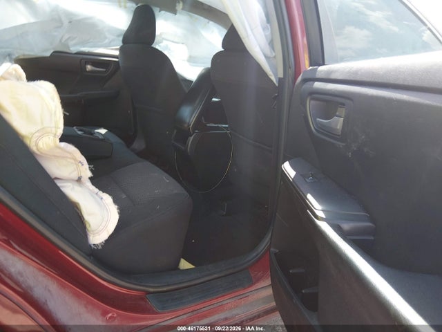 46175531 :رقم المزاد ، 4T1BF1FK2HU721166 vin ، 2017 Toyota Camry Le مزاد بيع