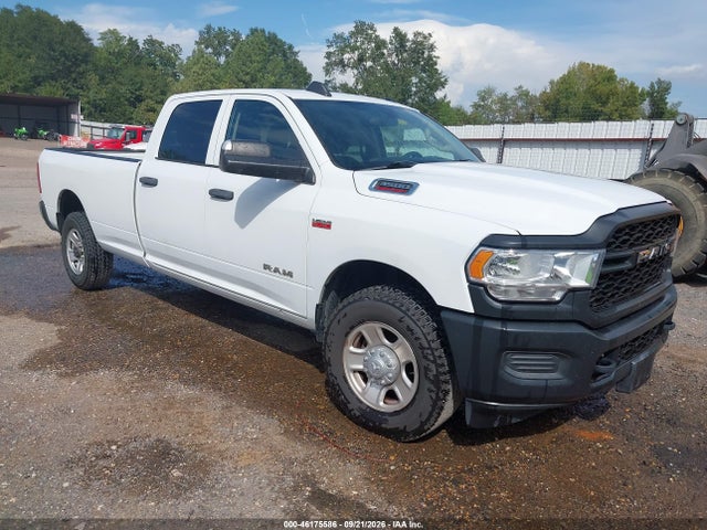 46175586 :رقم المزاد ، 3C63R2GJ3LG232399 vin ، 2020 Ram 3500 Tradesman  4x2 8' Box مزاد بيع