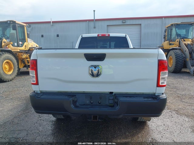 46175586 :رقم المزاد ، 3C63R2GJ3LG232399 vin ، 2020 Ram 3500 Tradesman  4x2 8' Box مزاد بيع