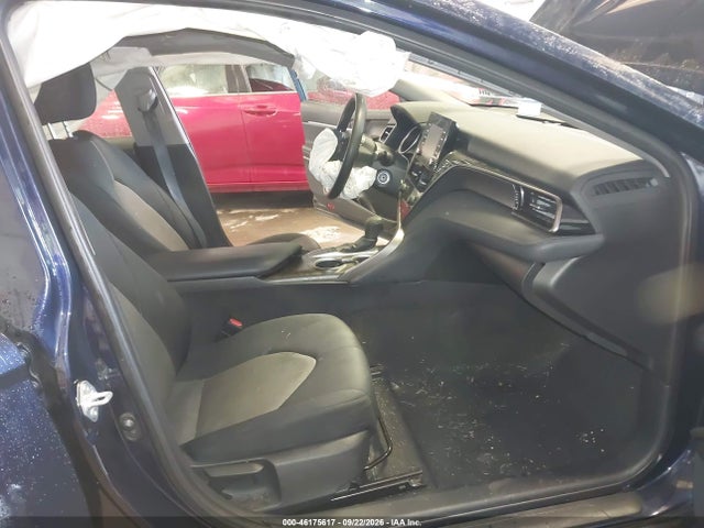 46175617 :رقم المزاد ، 4T1C11AK7NU634773 vin ، 2022 Toyota Camry Le مزاد بيع