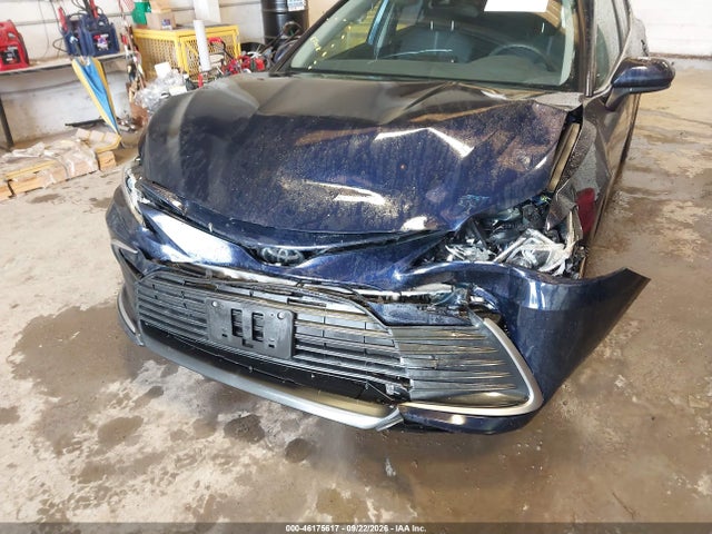 46175617 :رقم المزاد ، 4T1C11AK7NU634773 vin ، 2022 Toyota Camry Le مزاد بيع