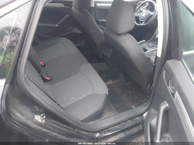 Продаж на аукціоні авто 2017 Volkswagen Passat 1.8t S, vin: 1VWAT7A37HC042735, номер лоту: 46175668