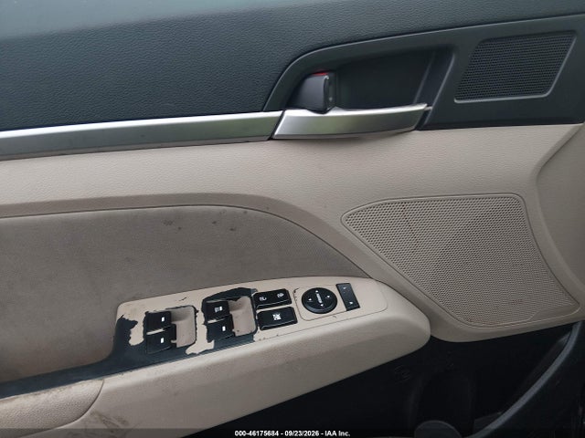 2019 Hyundai Elantra Sel მანქანა იყიდება აუქციონზე, vin: 5NPD84LF6KH415248, აუქციონის ნომერი: 46175684