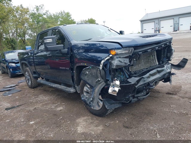 46175697 :رقم المزاد ، 1GC4YME70NF129223 vin ، 2022 Chevrolet Silverado 2500hd 4wd  Standard Bed Custom مزاد بيع
