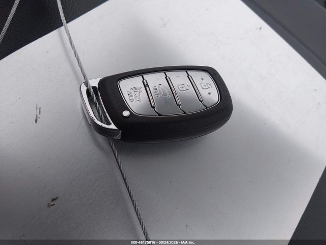 2016 Hyundai Tucson Sport მანქანა იყიდება აუქციონზე, vin: KM8J33A21GU028689, აუქციონის ნომერი: 46175816