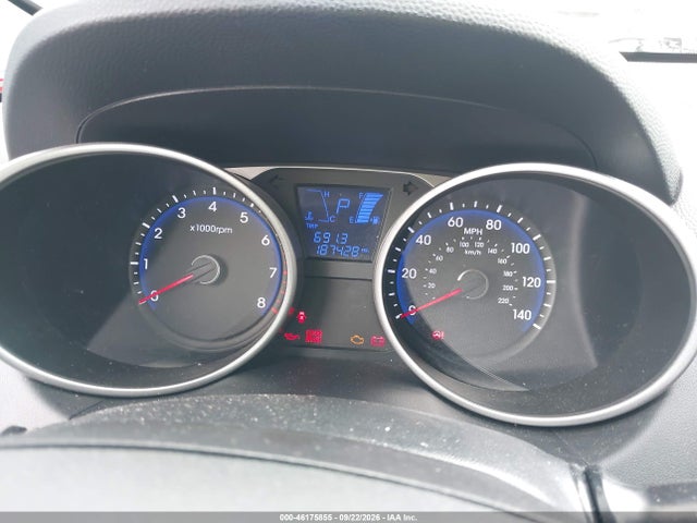 Продажа на аукционе авто 2015 Hyundai Tucson Gls, vin: KM8JTCAF1FU033893, номер лота: 46175855