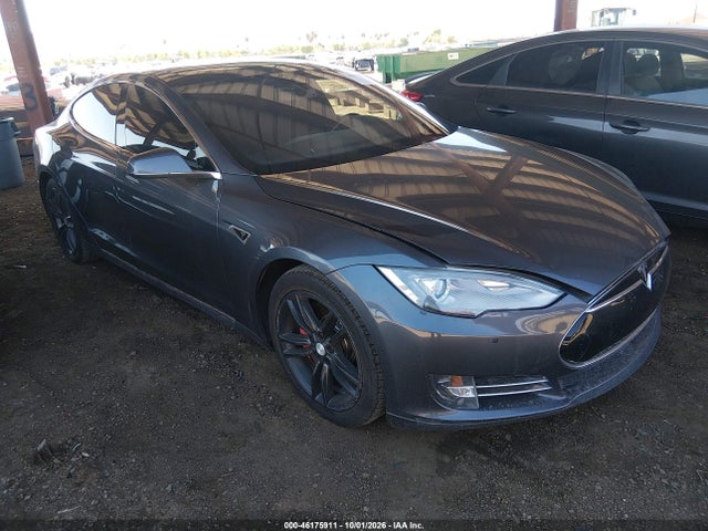 Tesla Model S P85 2014 5YJSA1H13EFP59565 главное изображение