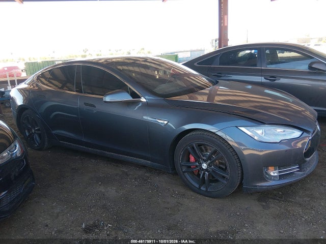 Tesla Model S P85 2014 5YJSA1H13EFP59565 Image 13