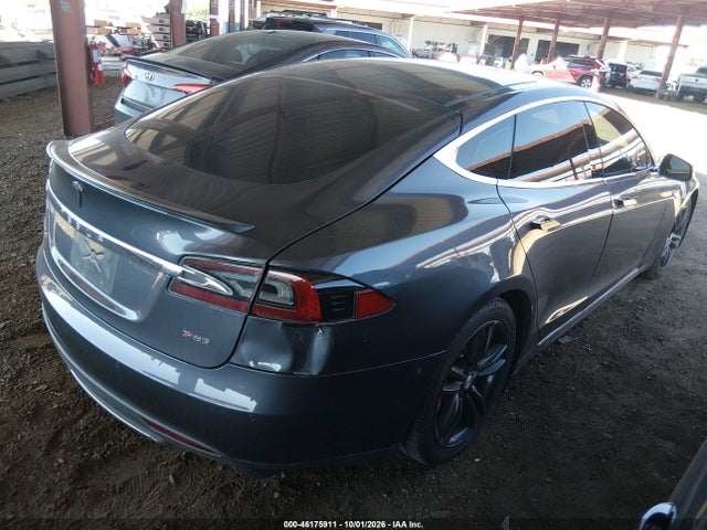 Tesla Model S P85 2014 5YJSA1H13EFP59565 Image 4