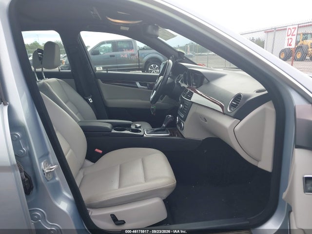 46175917 :رقم المزاد ، WDDGF4HB1DA770482 vin ، 2013 Mercedes-benz C 250 Sport مزاد بيع