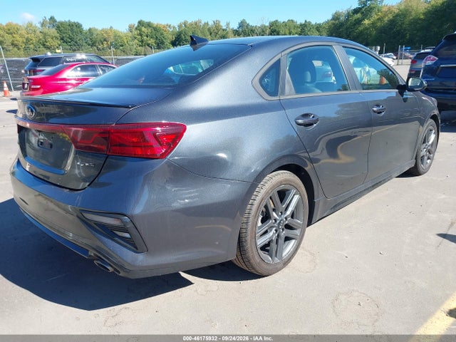 46175932 :رقم المزاد ، 3KPF34AD2ME400102 vin ، 2021 Kia Forte Gt-line مزاد بيع