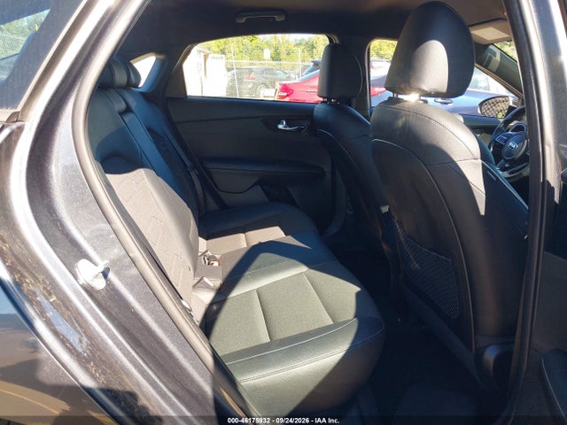 46175932 :رقم المزاد ، 3KPF34AD2ME400102 vin ، 2021 Kia Forte Gt-line مزاد بيع