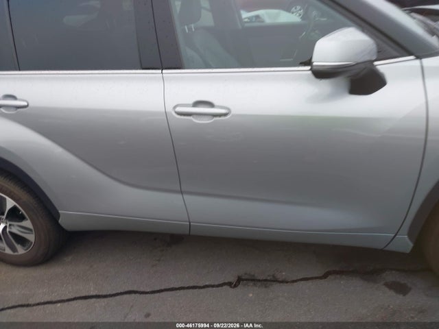 Aukcja sprzedaży 2022 Toyota Highlander Xle, vin: 5TDGZRAH7NS137454, numer aukcji: 46175994