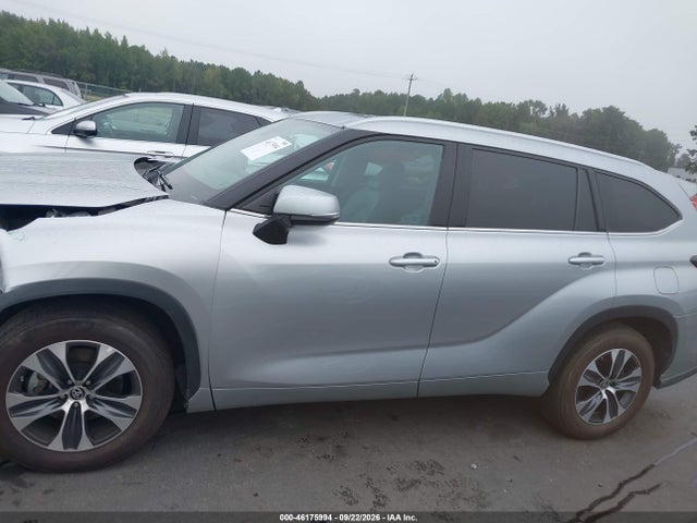 Aukcja sprzedaży 2022 Toyota Highlander Xle, vin: 5TDGZRAH7NS137454, numer aukcji: 46175994