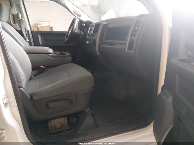 46176010 :رقم المزاد ، 3C6TR5HT8GG316998 vin ، 2016 Ram 2500 Tradesman مزاد بيع
