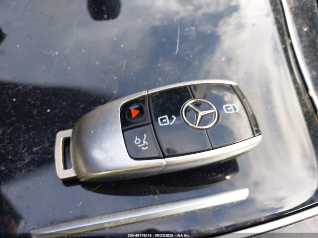 46176016 :رقم المزاد ، WDDZF4KB3HA075038 vin ، 2017 Mercedes-benz E 300 4matic مزاد بيع