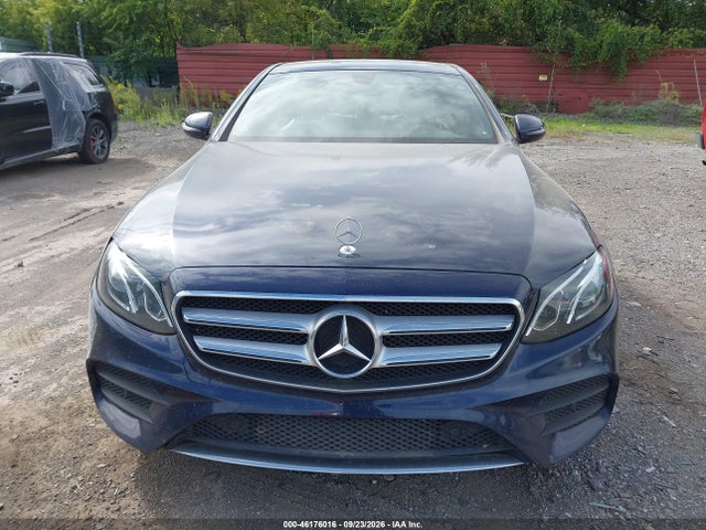 46176016 :رقم المزاد ، WDDZF4KB3HA075038 vin ، 2017 Mercedes-benz E 300 4matic مزاد بيع