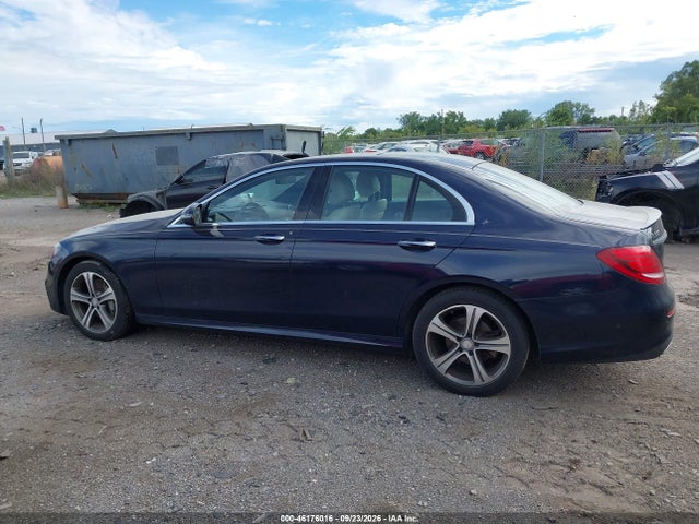 46176016 :رقم المزاد ، WDDZF4KB3HA075038 vin ، 2017 Mercedes-benz E 300 4matic مزاد بيع