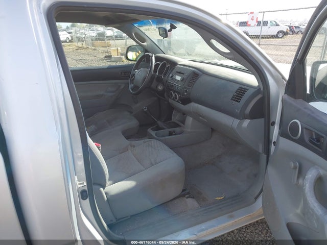 2005 Toyota Tacoma მანქანა იყიდება აუქციონზე, vin: 5TENX22N05Z098458, აუქციონის ნომერი: 46176044