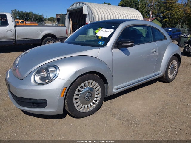 2014 Volkswagen Beetle 2.5l მანქანა იყიდება აუქციონზე, vin: 3VWJP7ATXEM613603, აუქციონის ნომერი: 46176168