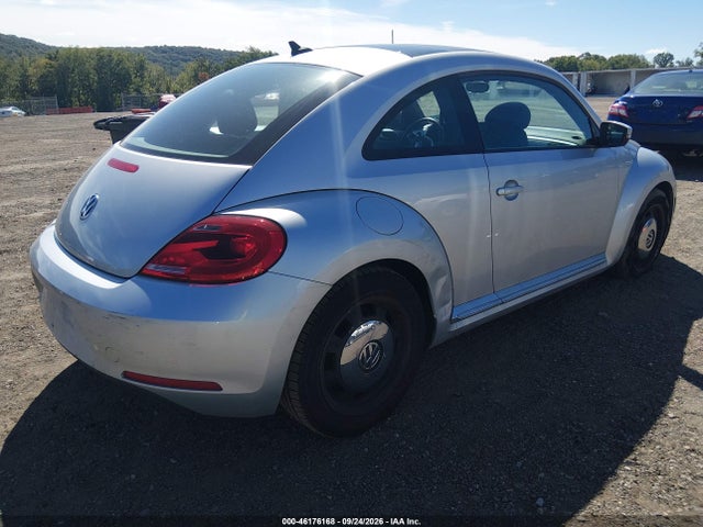 2014 Volkswagen Beetle 2.5l მანქანა იყიდება აუქციონზე, vin: 3VWJP7ATXEM613603, აუქციონის ნომერი: 46176168