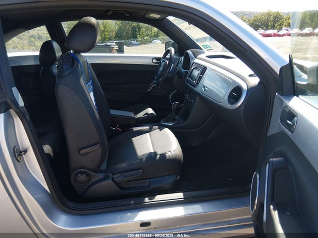2014 Volkswagen Beetle 2.5l მანქანა იყიდება აუქციონზე, vin: 3VWJP7ATXEM613603, აუქციონის ნომერი: 46176168