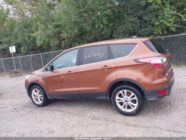Продаж на аукціоні авто 2017 Ford Escape Se, vin: 1FMCU0GD2HUB28170, номер лоту: 46176193
