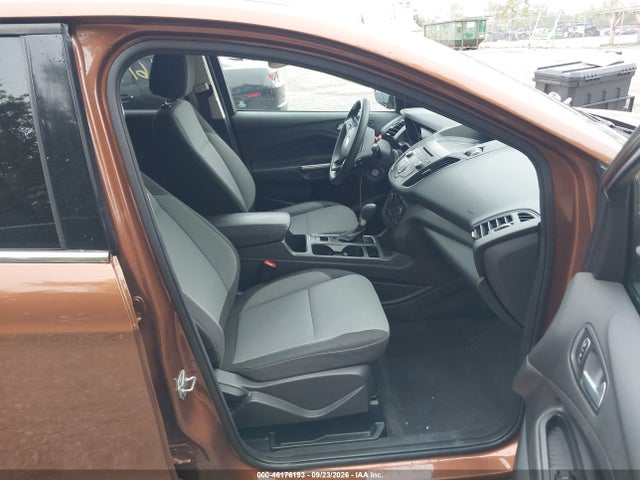 Продаж на аукціоні авто 2017 Ford Escape Se, vin: 1FMCU0GD2HUB28170, номер лоту: 46176193