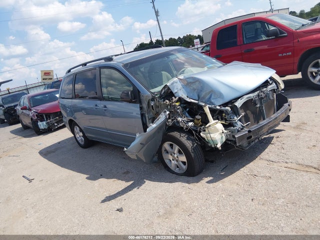 Продажа на аукционе авто 2005 Toyota Sienna Le, vin: 5TDZA23C95S366422, номер лота: 46176213