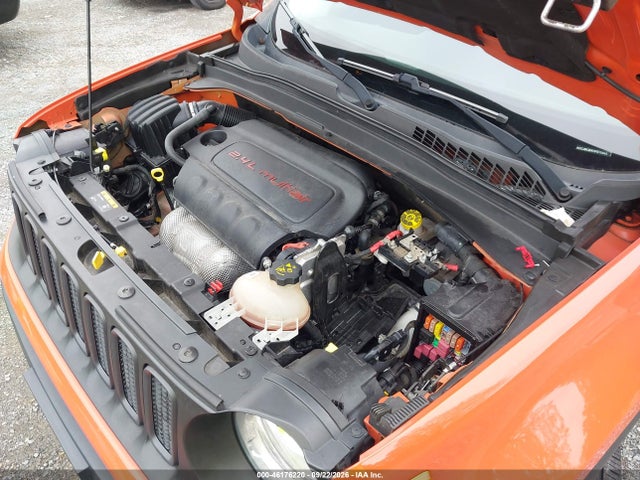 46176220 :رقم المزاد ، ZACCJBCBXHPE70643 vin ، 2017 Jeep Renegade Trailhawk 4x4 مزاد بيع