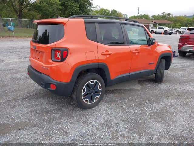 46176220 :رقم المزاد ، ZACCJBCBXHPE70643 vin ، 2017 Jeep Renegade Trailhawk 4x4 مزاد بيع