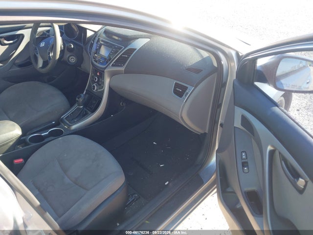46176236 :رقم المزاد ، 5NPDH4AE5GH680003 vin ، 2016 Hyundai Elantra Se مزاد بيع