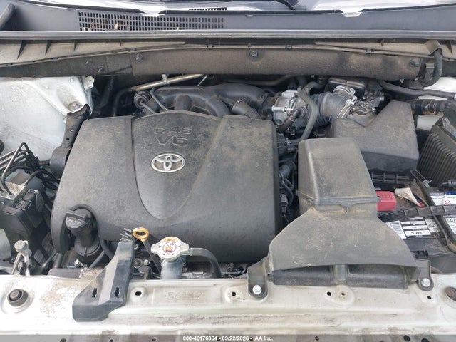 2018 Toyota Highlander Le Plus მანქანა იყიდება აუქციონზე, vin: 5TDBZRFH1JS909525, აუქციონის ნომერი: 46176364