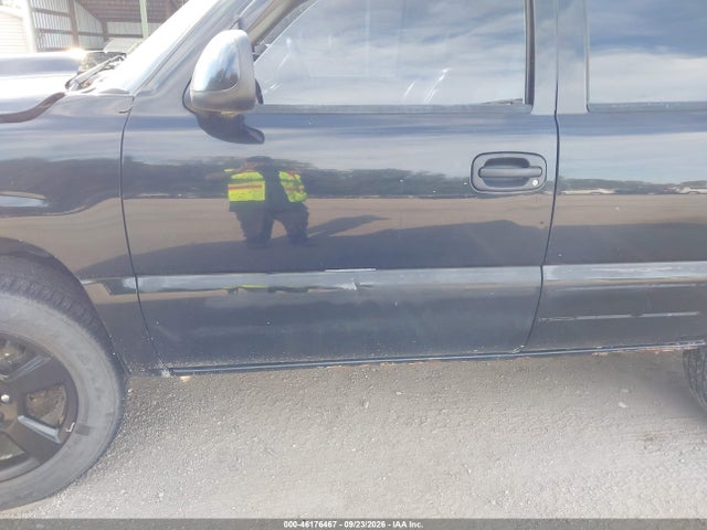 46176467 :رقم المزاد ، 1GKEC13ZX4R229255 vin ، 2004 Gmc Yukon Slt مزاد بيع